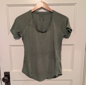 Patagonia Womens Capilene Cool Trail Short Sleeve Tee M Outdoor Active Green